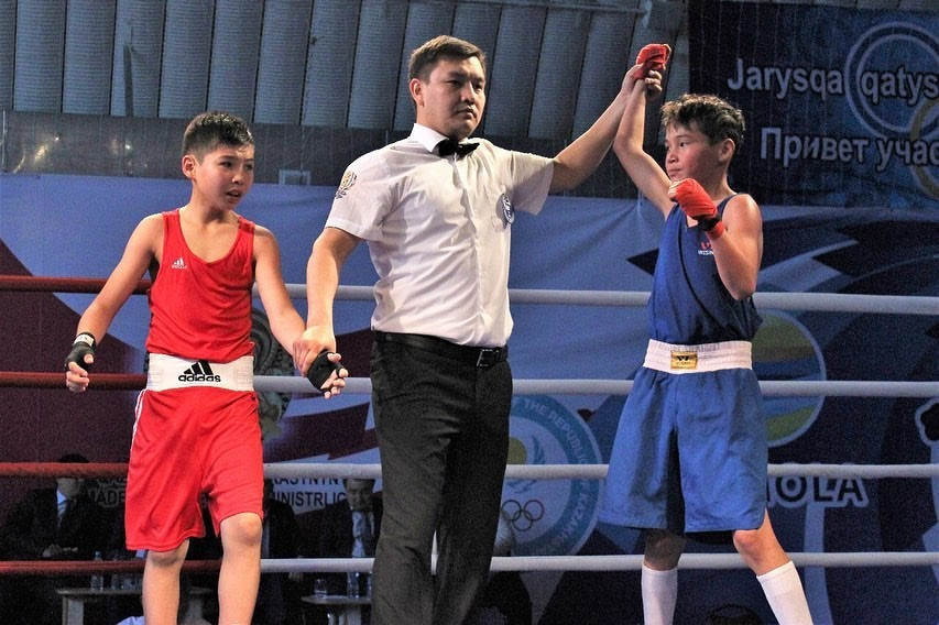 Қазақстандық жас боксшылар Грузиядағы халықаралық турнирден үш "алтын" алды