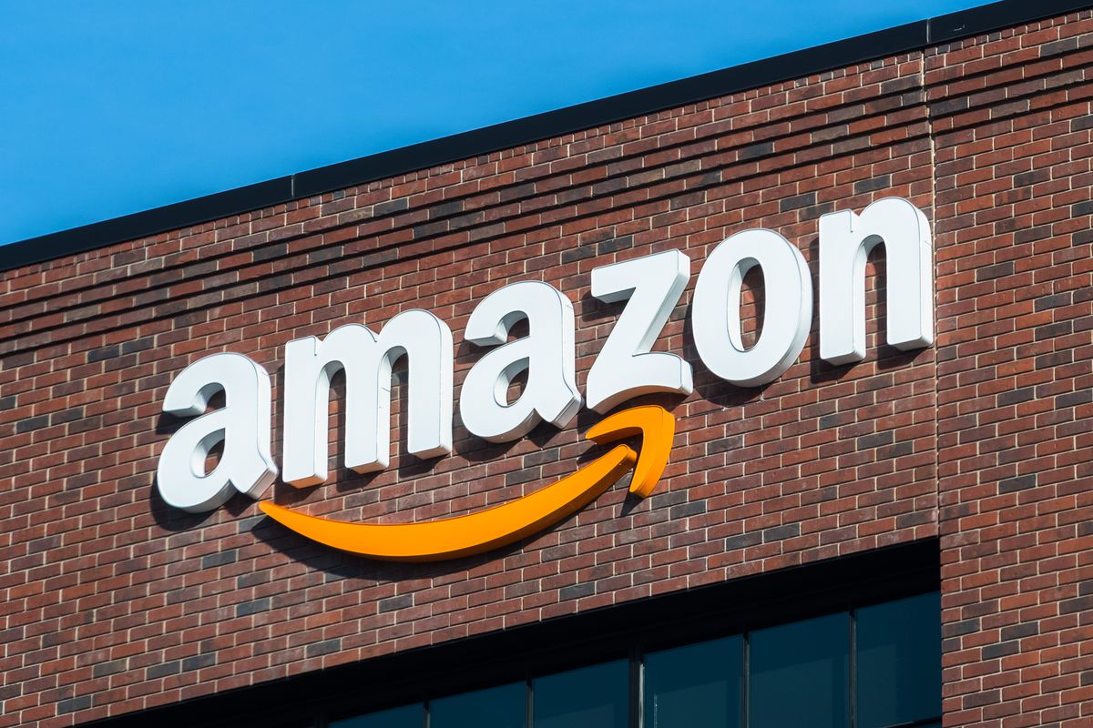 Amazon может открыть до трёх тысяч магазинов без кассиров 