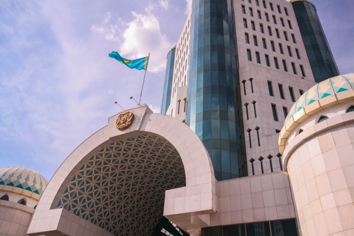 Парламент Казахстана принял поправки в законодательство, обеспечивающие прозрачность работы органов ЖКХ
