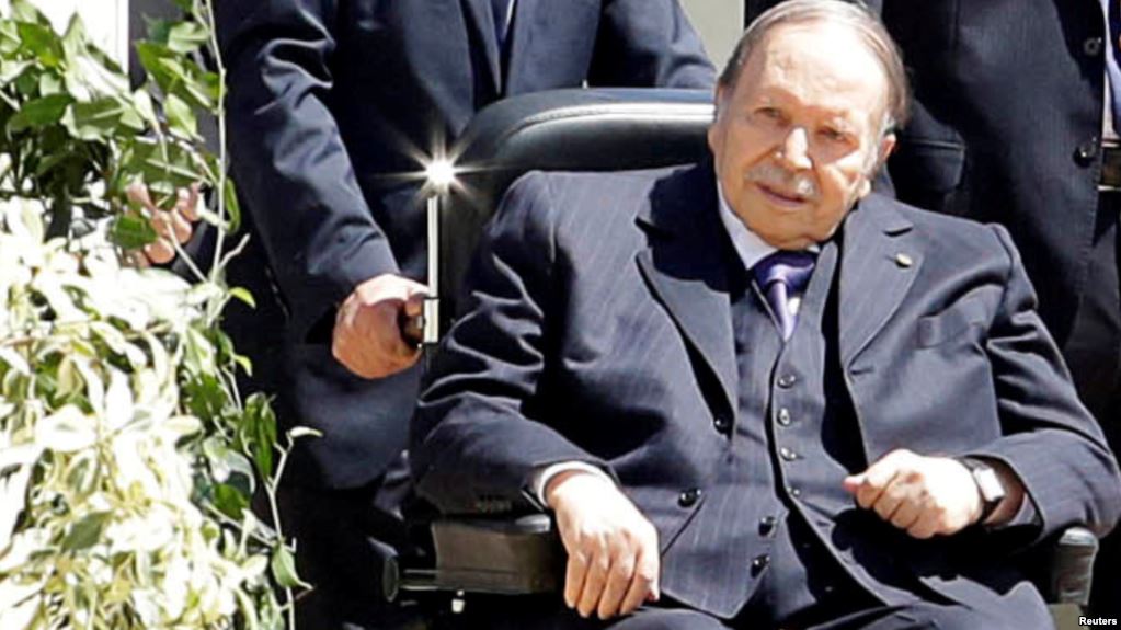 Алжир халқы 5-ші рет сайланбақ болған президентін тақтан тайдырды