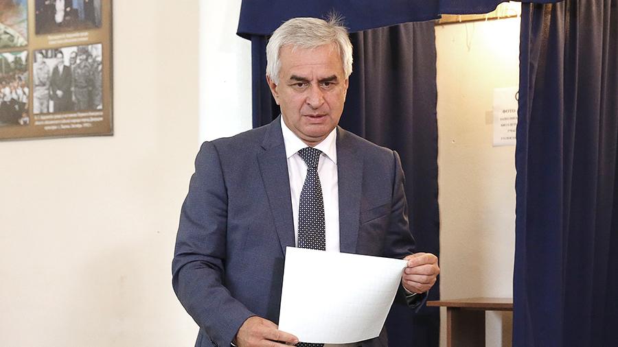 Абхазия президенті Рауль Хаджимба отставкаға кетті