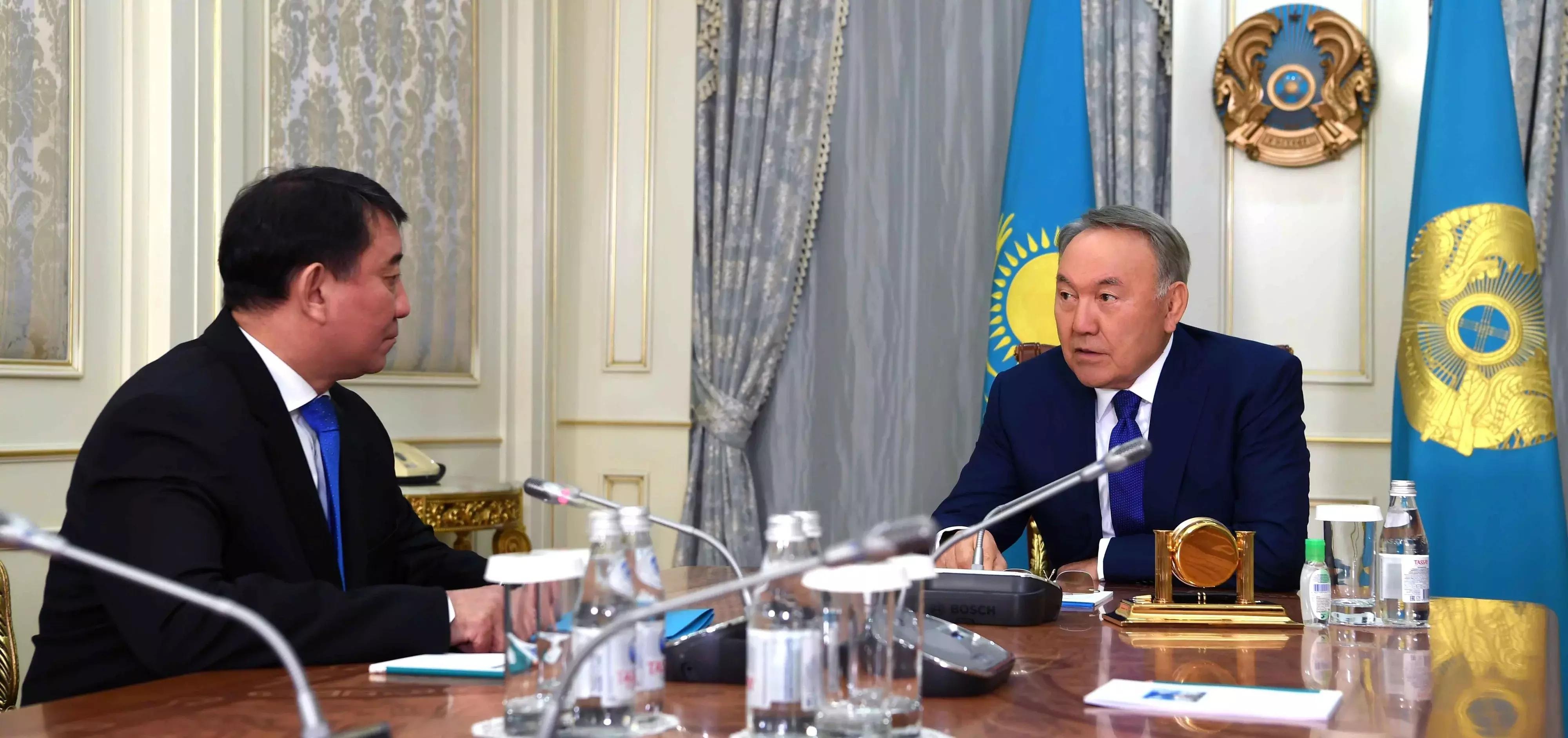 Нурсултан Назарбаев назначил экс-директора Службы внешней разведки секретарём Совбеза Казахстана