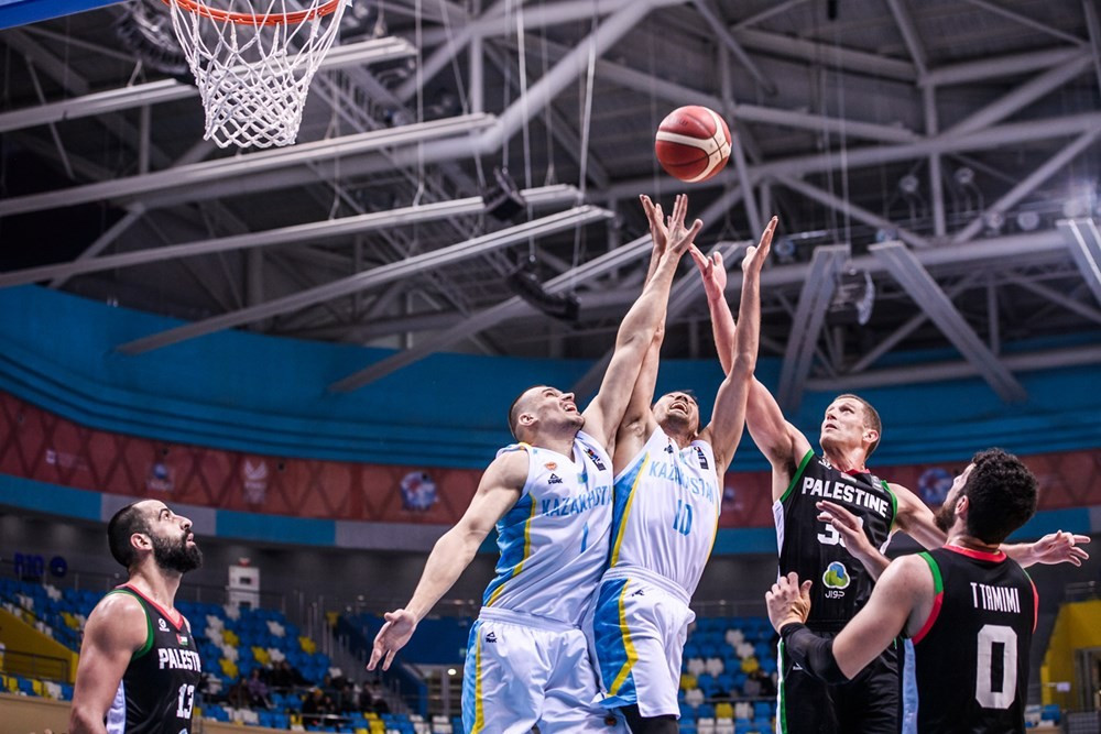 Команда Казахстана по баскетболу одержала победу над сборной Палестины