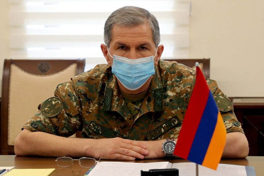 Освобожден от должности начальник Главного штаба ВС Армении  