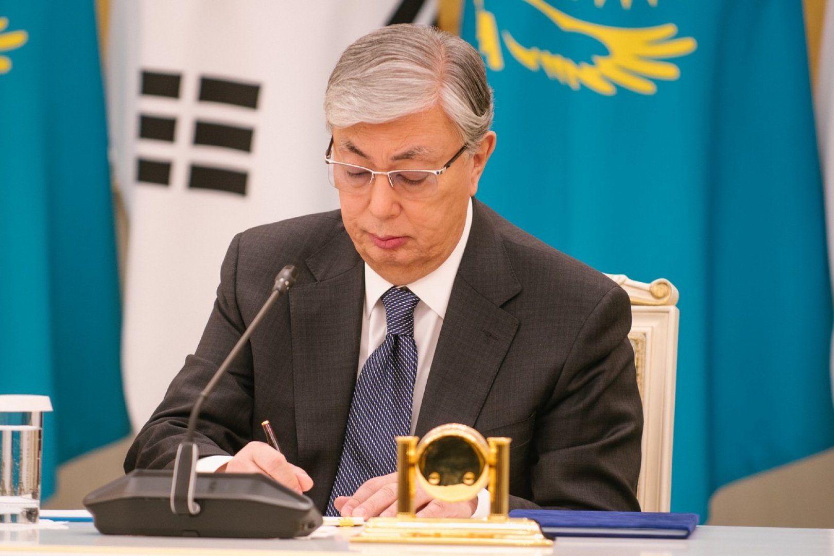 Президент назначил новых послов Казахстана в Армении, Швеции и Бразилии