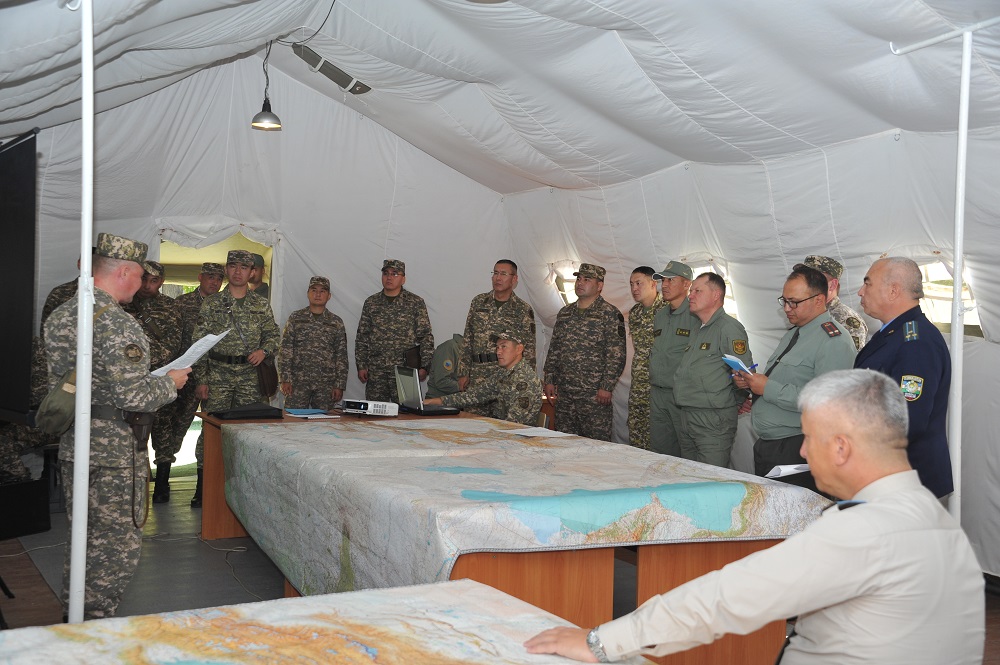 Командно-штабное учение объединённой системы ПВО СНГ проходит в Алматы 