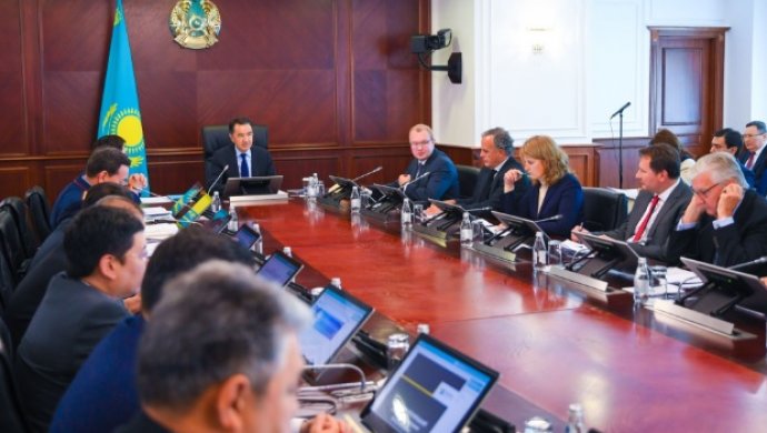 Бакытжан Сагинтаев провёл заседание Международного экспертного совета по цифровизации