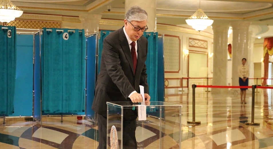Касым-Жомарт Токаев проголосовал на выборах    