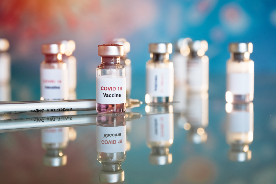  "COVID-19 қарсы вакцина АИТВ және безгек тудырады"