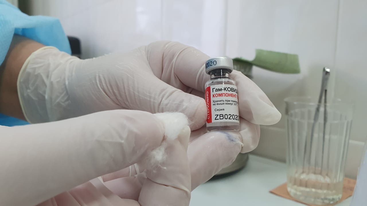 Более 2000 доз вакцины против COVID-19 доставлено в столицу