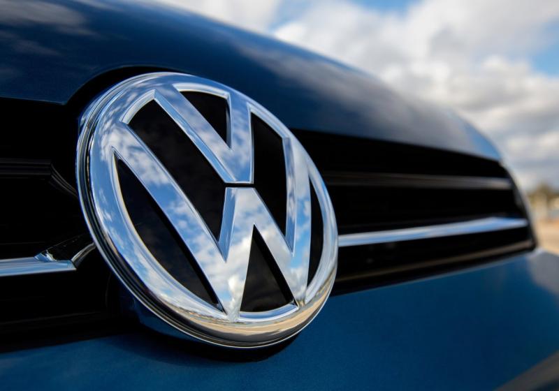 Volkswagen 7 мыңға жуық қызметкерін қысқартады