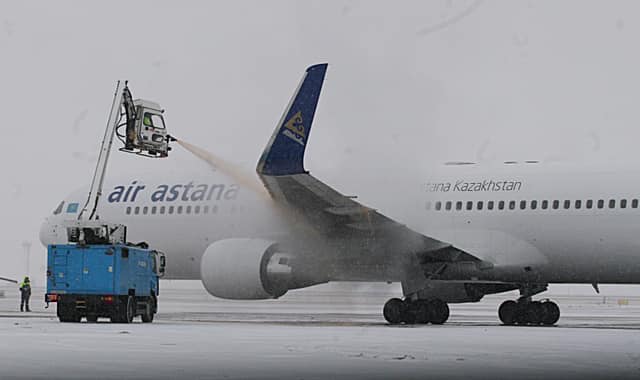 Ряд рейсов задержан в аэропортах Астаны и Алматы 