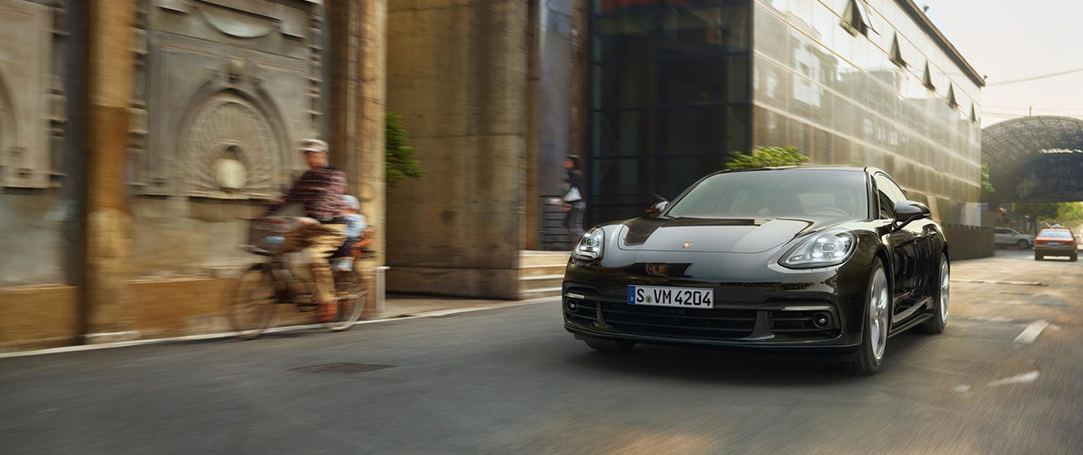 Продажи автомобилей Porsche выросли в 2019 году до рекордных 281 тысячи