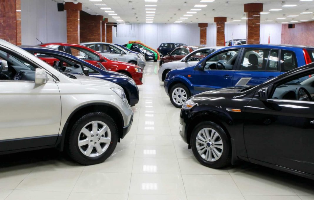 С начала 2018 года казахстанцы приобрели свыше 41,6 тысячи новых легковых автомобилей