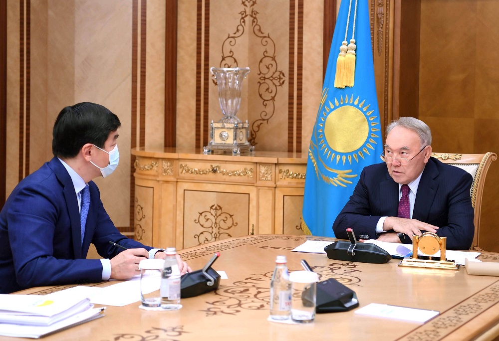 Нурсултан Назарбаев обсудил итоги проведения праймериз с зампредом Nur Otan
