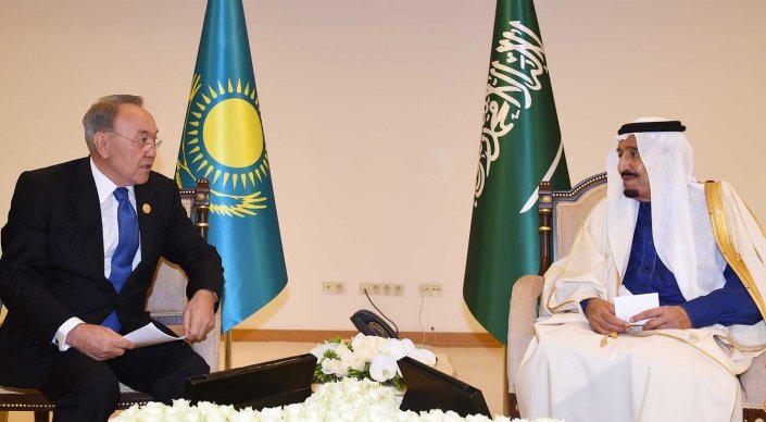 Нұрсұлтан Назарбаев Саудияның королімен телефон арқылы сөйлесті