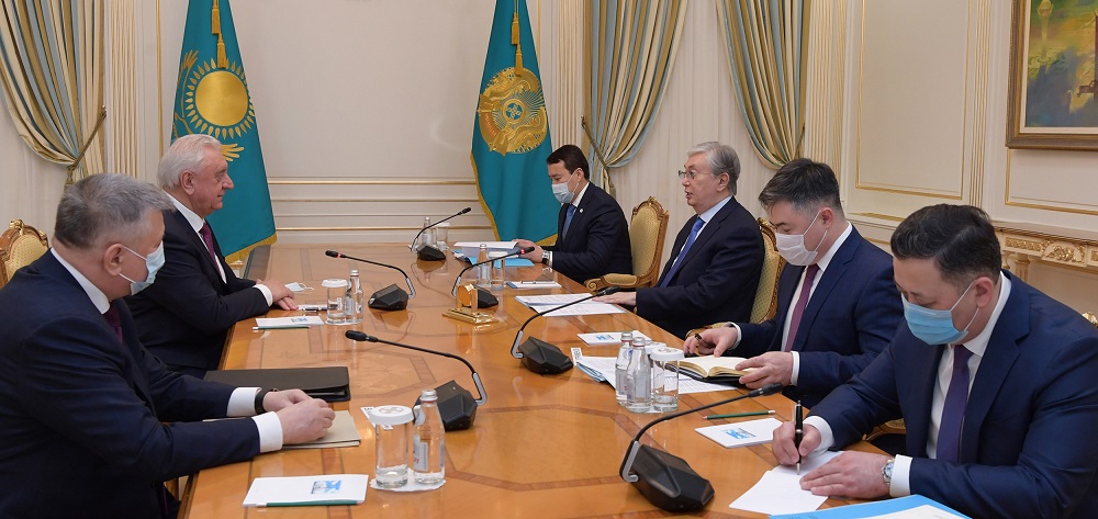 Токаев обсудил с Мясниковичем приоритеты председательства Казахстана в ЕАЭС
