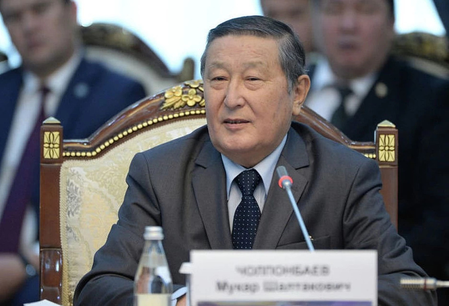 Экс-спикер парламента Кыргызстана Мукар Чолпонбаев скончался от COVID-19