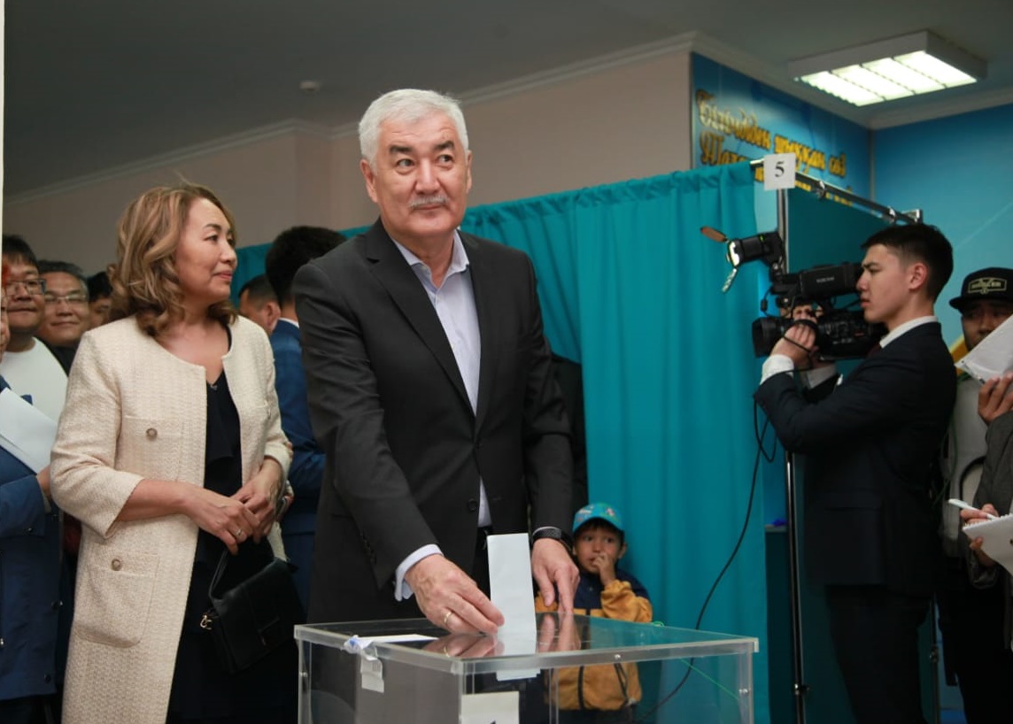 Амиржан Косанов проголосовал на выборах  