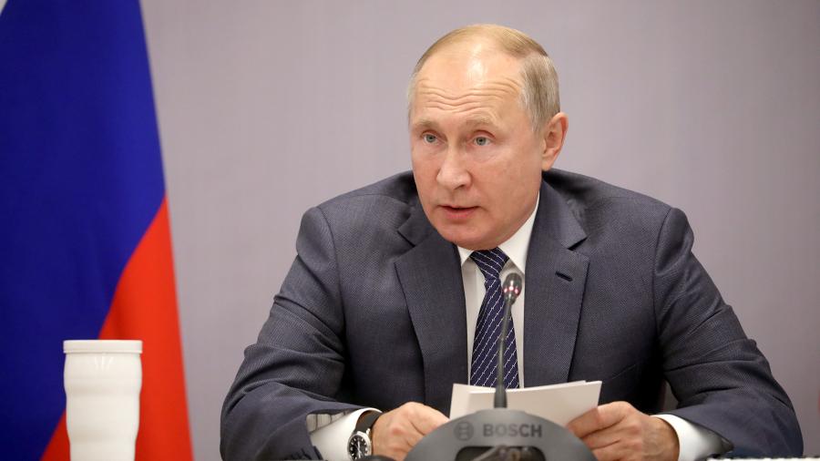 Путин бірқатар мемлекеттік қызметкердің жалақысын көтерді