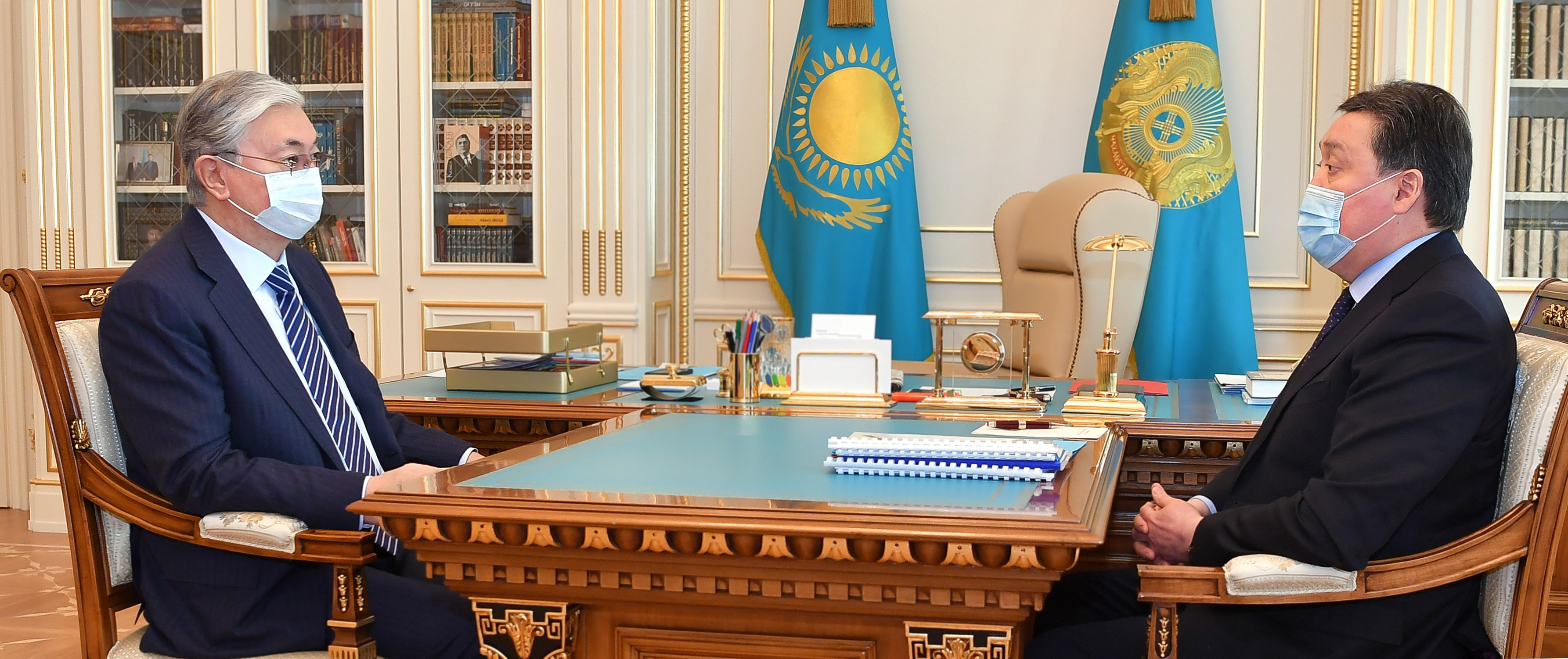 Премьер-министр РК доложил президенту о ситуации по коронавирусу  