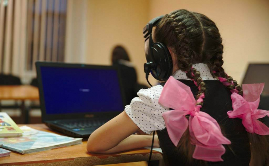 Для детей из малообеспеченных семей приобретены компьютеры на 12,5 млрд тенге