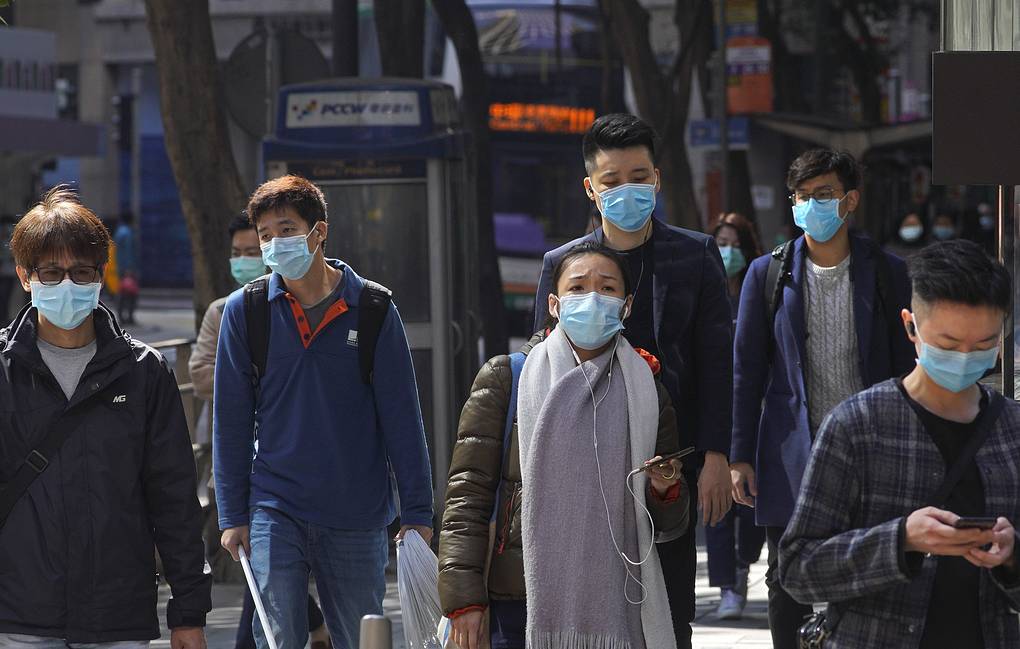 Число жертв коронавируса в Китае достигло 2345