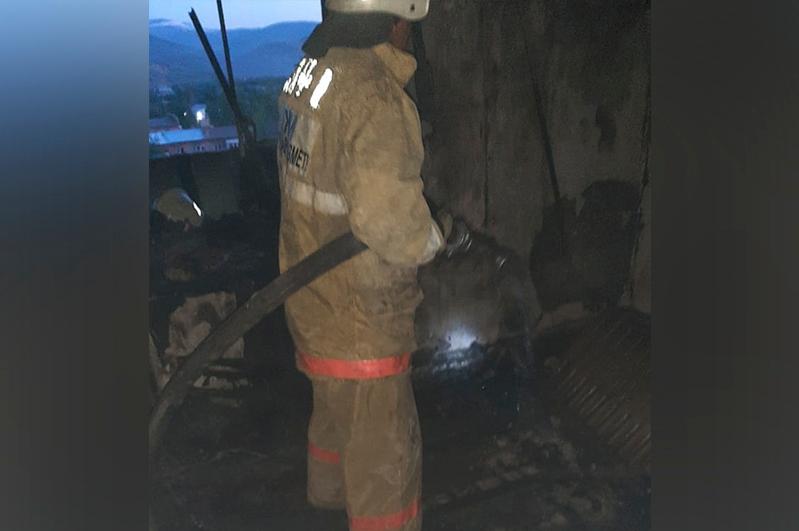 В Риддере эвакуировали 90 человек из-за пожара 