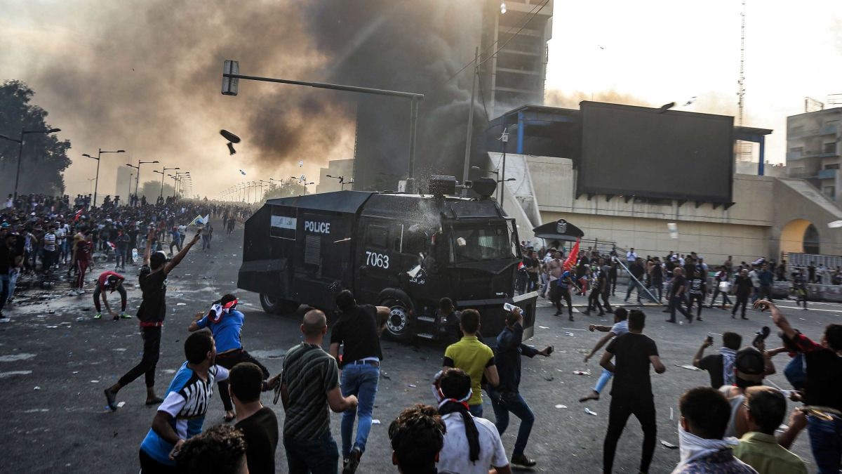 В Багдаде в ходе протестов погибли более 10 человек