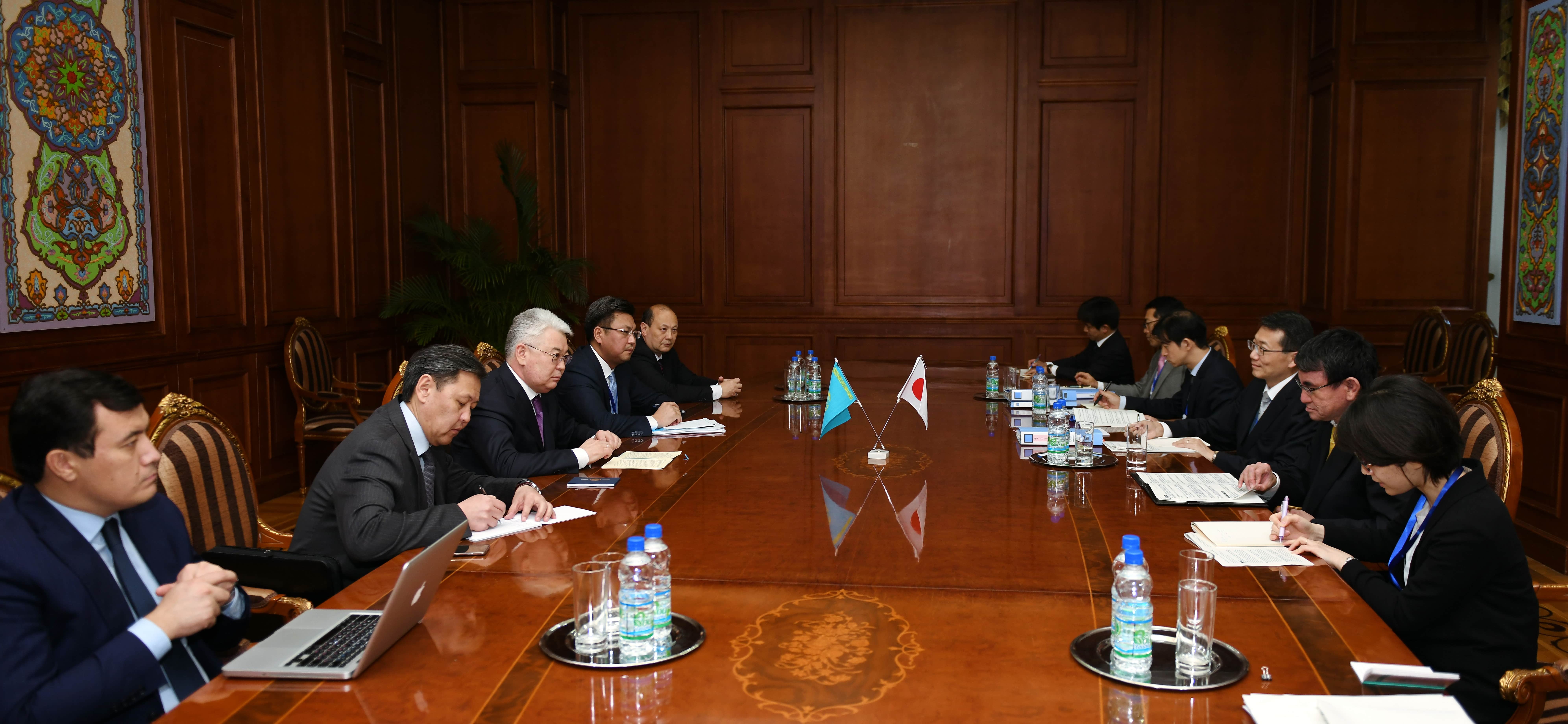 Казахстан обсудил перспективы сотрудничества с Японией и Афганистаном