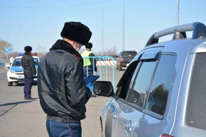 У жителей Усть-Каменогорска изъяли свыше 30 автомобильных пропусков 
