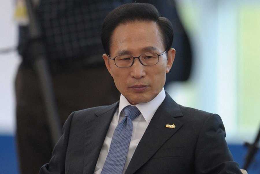 Южнокорейский суд приговорил бывшего президента Ли Мён Бака к 15 годам тюрьмы за коррупцию
