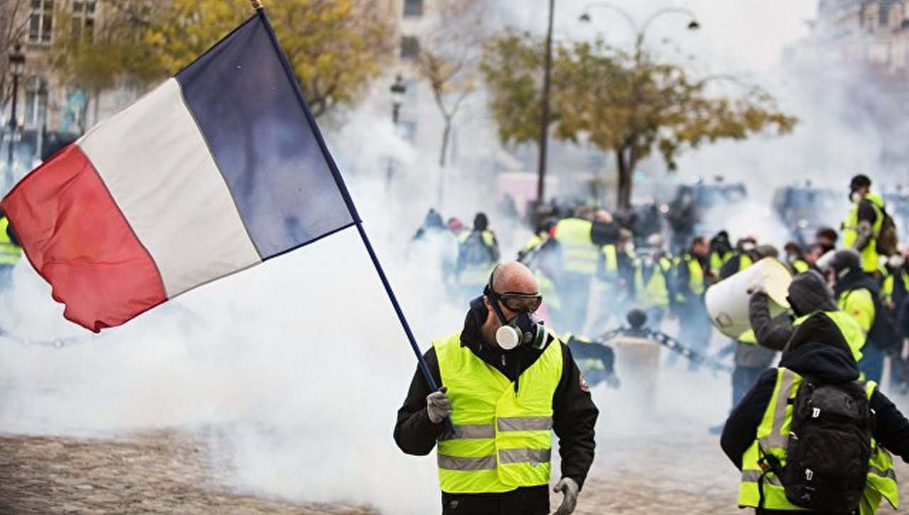 Очередная акция "желтых жилетов" во Франции прошла без крупных беспорядков