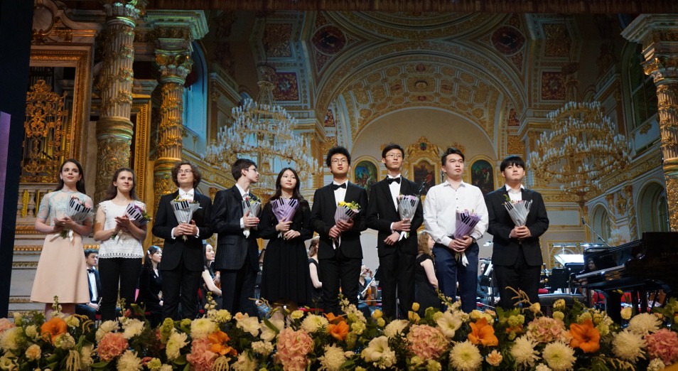 В Нур-Султане стартовал V Международный конкурс молодых пианистов Astana Piano Passion