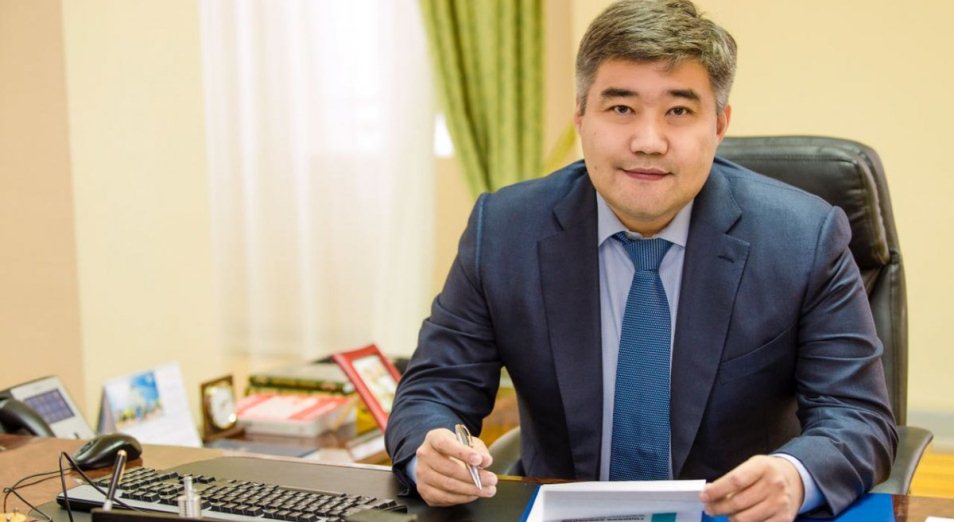 Аскар Мамин представил нового руководителя канцелярии премьер-министра РК