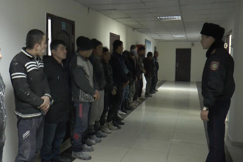 За два дня из Алматы депортированы более 50 иностранцев 