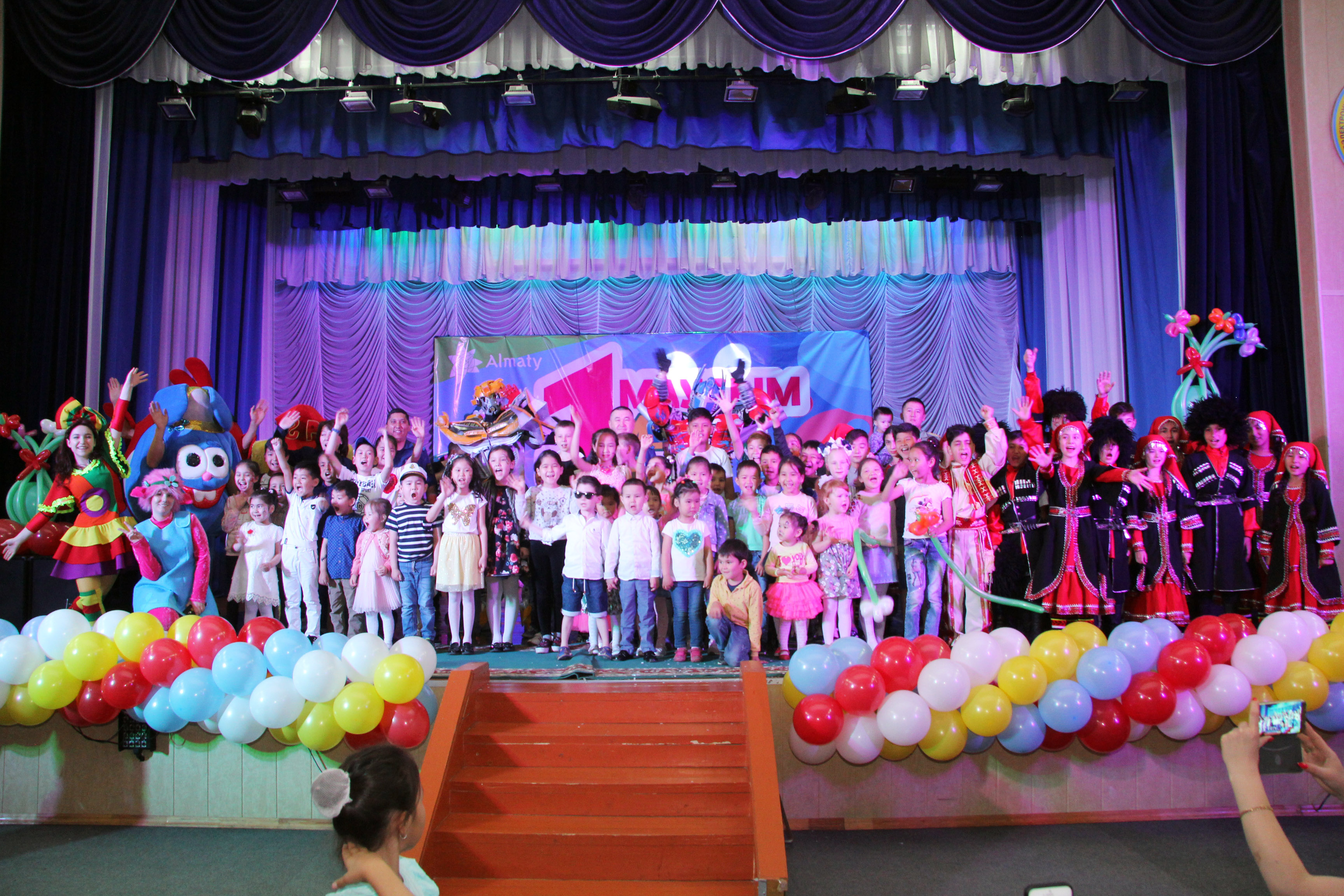 В воинских частях и соединениях Вооруженных сил РК  отметили День защиты детей