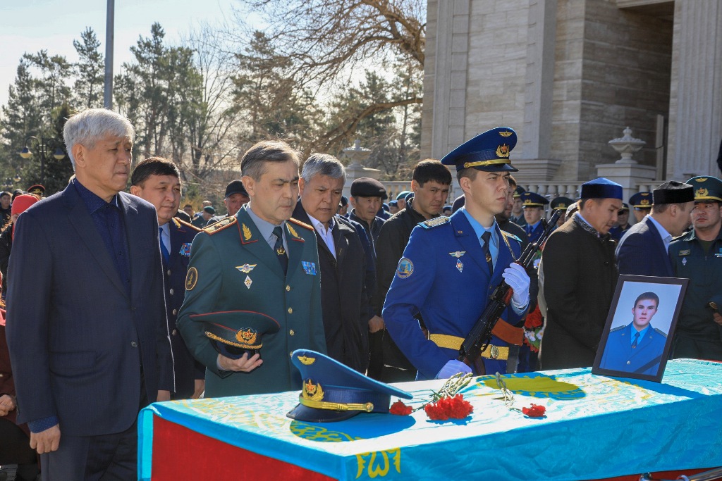 В Казахстане простились с погибшими военнослужащими