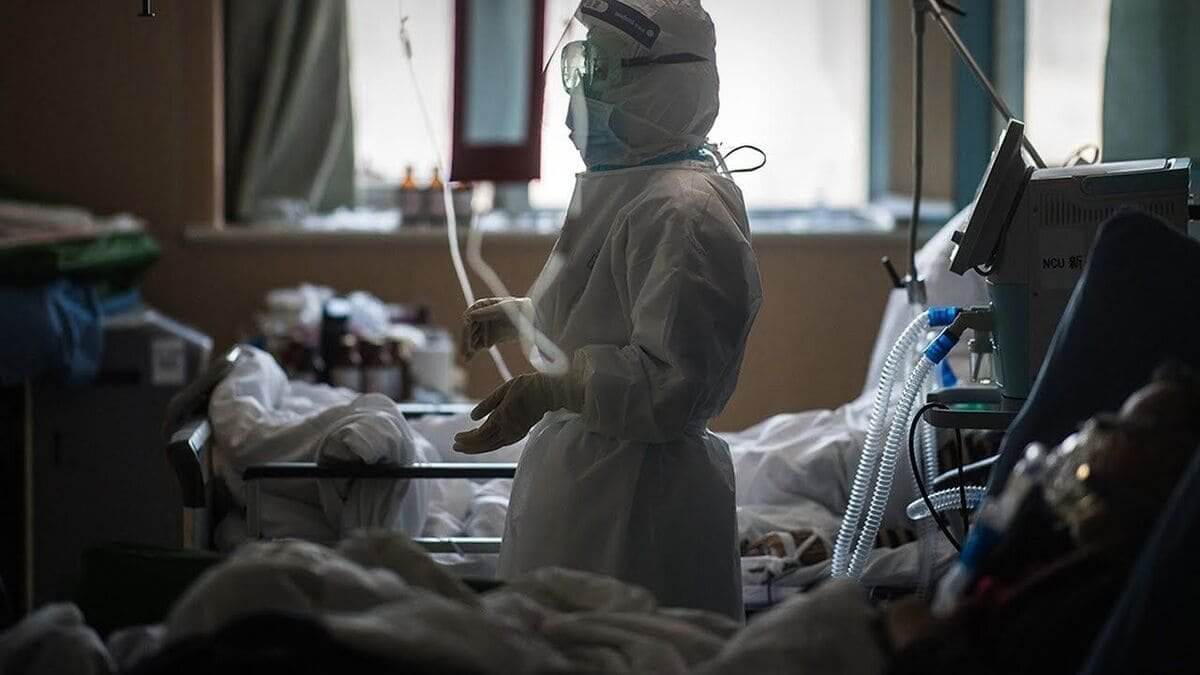 Более 11 600 человек с коронавирусом скончались за сутки в мире