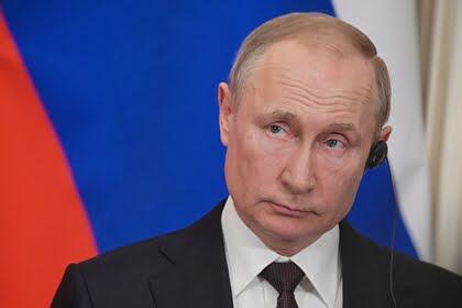 Путин: Ресей бірінші болып вакцинаны тіркеді