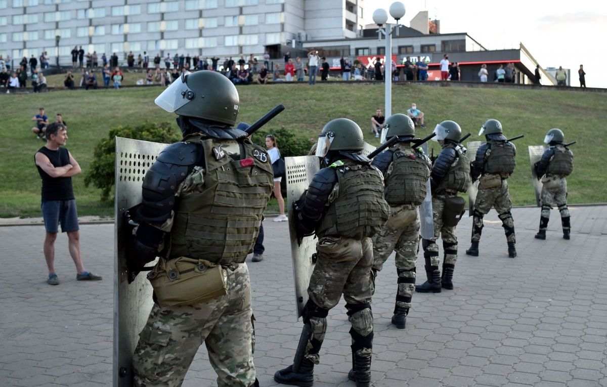 Cиловики взяли под контроль центр Минска в связи с запланированной акцией протеста