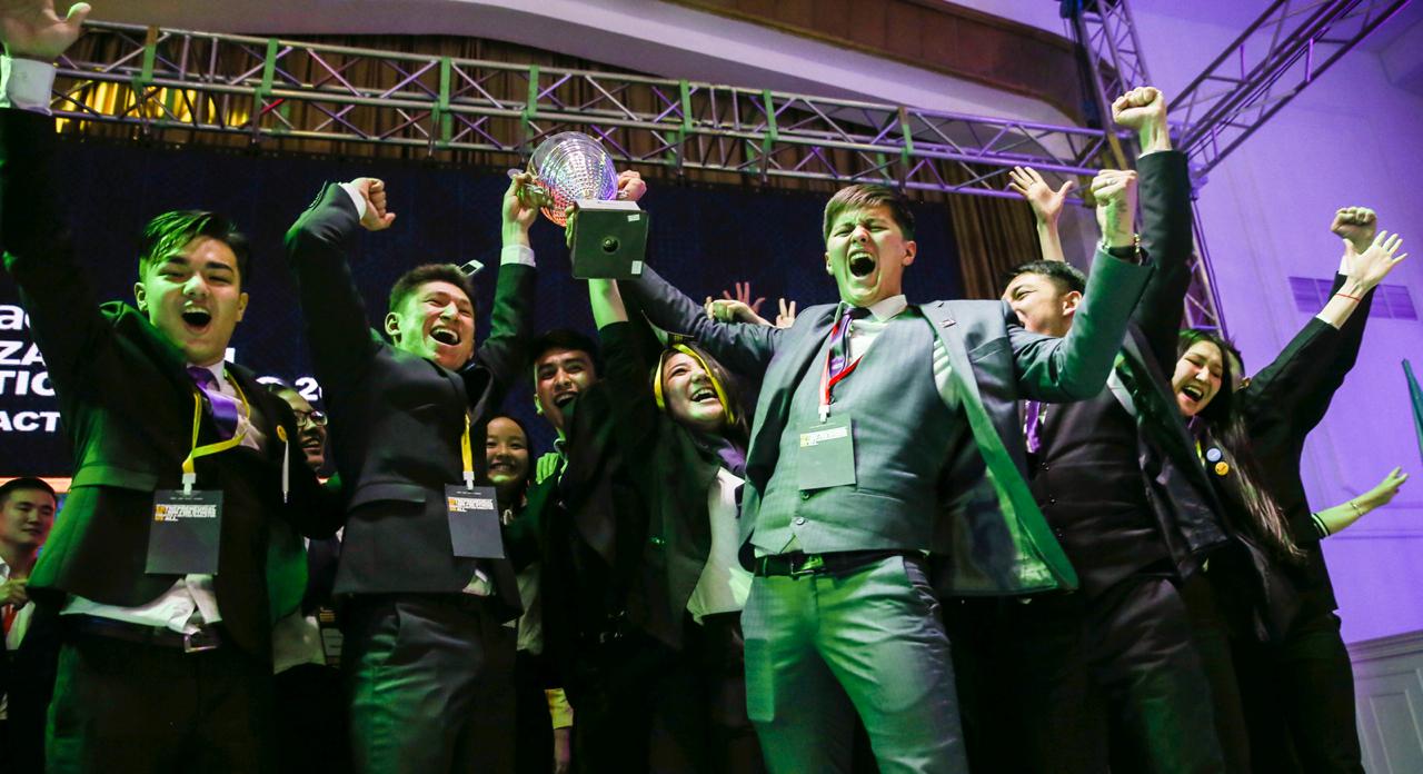 Проект производства экологических брикетов стал победителем Enactus Kazakhstan National EXPO 2019