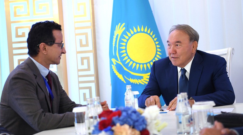 Президент Казахстана встретился с председателем совета директоров DP World