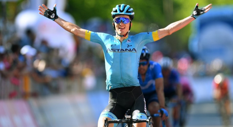 «Джиро д’Италия»: Лопеса из гонки за лидерами выбивает болельщик