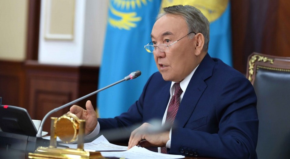 Нурсултан Назарбаев о коррупции в таможне: «Возьмите их за жабры»
