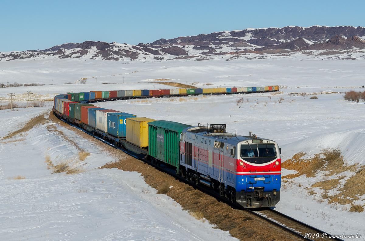 Объем транзита грузов ж.-д. транспортом через Казахстан вырос на 10% в 2018 году  
