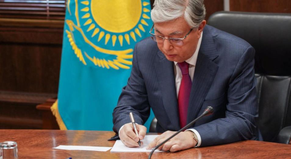 Токаев – о Назарбаеве: "Я не скрываю своего восхищения его выдающимися качествами"