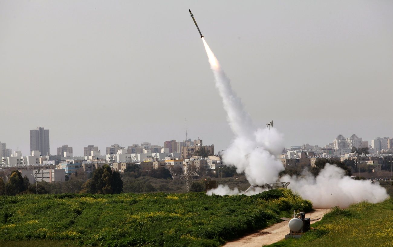 Истребители Израиля поразили военные цели ХАМАС в Газе в ответ на запуск ракеты