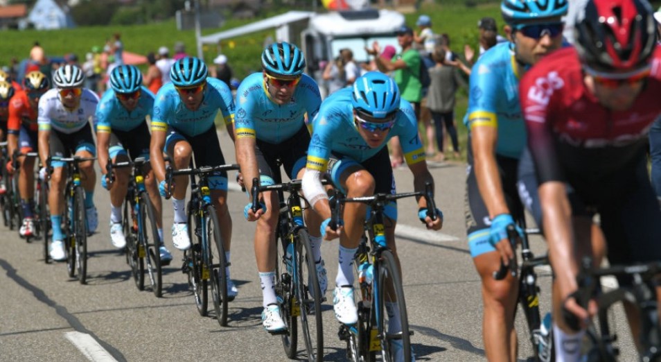 «Тур де Франс»: Луценко поднимается на строчку в генерале