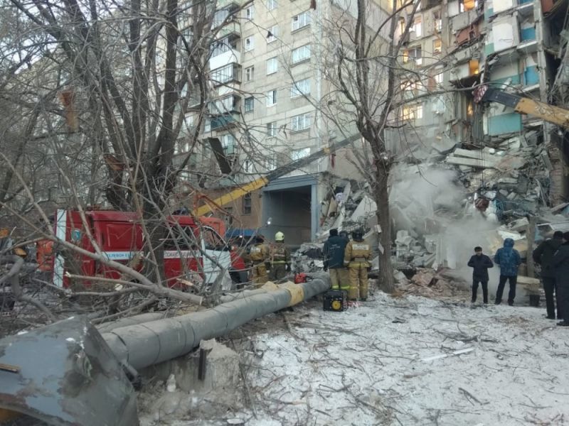 После взрыва газа в Магнитогорске в Челябинской области ввели режим ЧС 